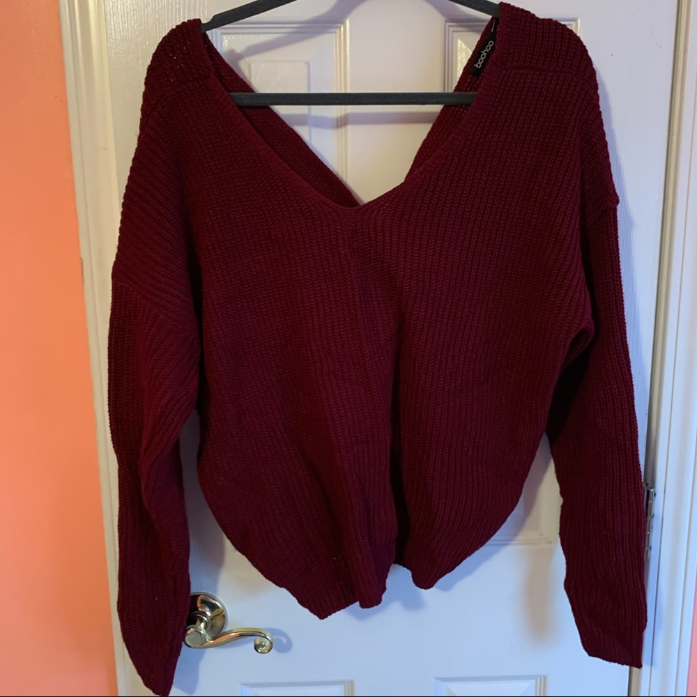 ✨Boohoo Twist-front Sweater✨